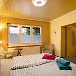 Hunziger's Zimmervermietung Guest house