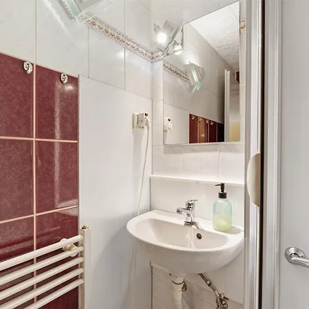 Hunziger's Zimmervermietung 3*