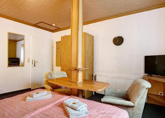 Hunziger's Zimmervermietung Pensión 3*